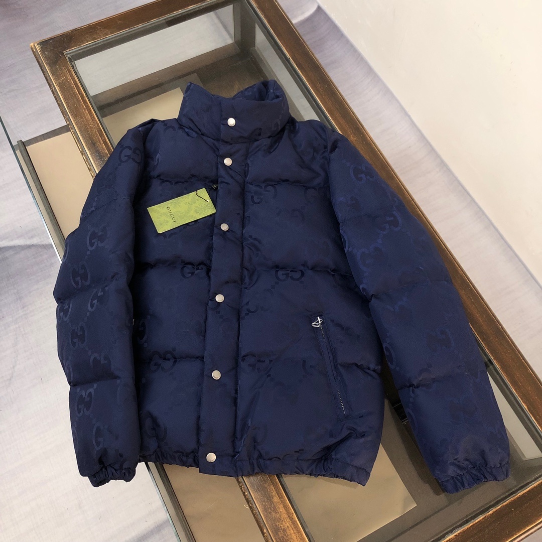 🆕🆕🆕🔥 GUCCI 古驰 2025秋冬最新款暗纹提花羽绒服!外层面料采用定制GG帆布属于环保有机棉质
