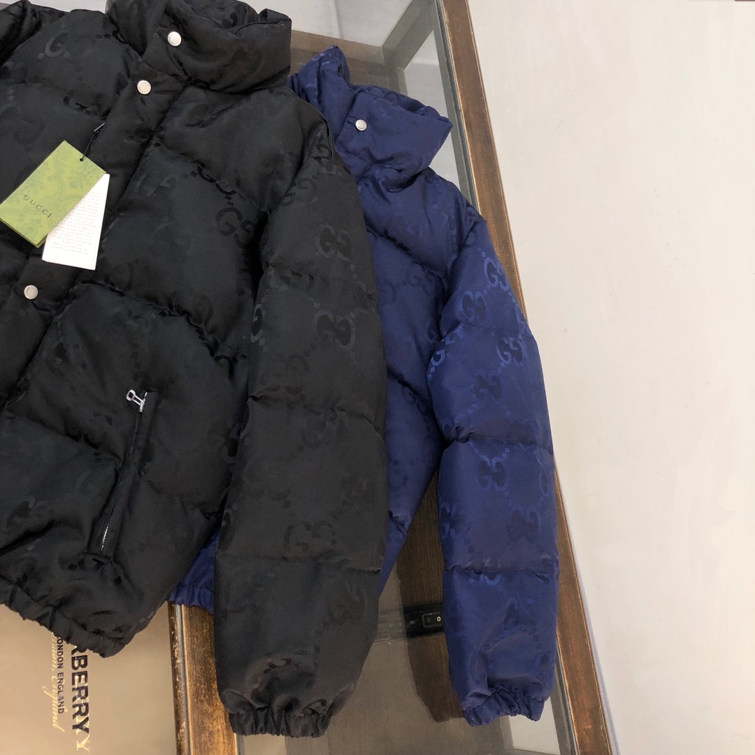 🆕🆕🆕🔥 GUCCI 古驰 2025秋冬最新款暗纹提花羽绒服!外层面料采用定制GG帆布属于环保有机棉质