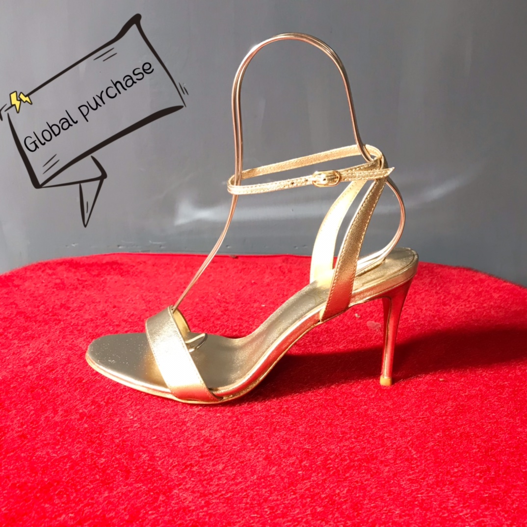 NO:100305,High-end customized spring and summer classic series!  H8.5Cm, size 34-42. Customized model, L39-016. Light gold metal cowhide, light gold metal sheepskin, official website picture Standard European code Reference:L39-016 Color:gold/gold Material:crocodile leather Lining:goat leather Heel height:8.5Cm Sole:leather sole Size:EU 34-42 (US 4-11):,,christian louboutin,cowhide,sheepskin19860909高端订制春夏精典款系列！ H8.5Cm,尺码34-42码.订制款,L39-016.浅金金属牛皮,浅金金属羊皮里,官网图 标准欧码 Reference:L39-016 Color:gold/gold Material:crocodile leather Lining:goat leather Heel heigh:8.5Cm Sole:leather sole Size:EU 34－42（US 4一11) :,,christian louboutin,cowhide,sheepskin,Women's Shoes