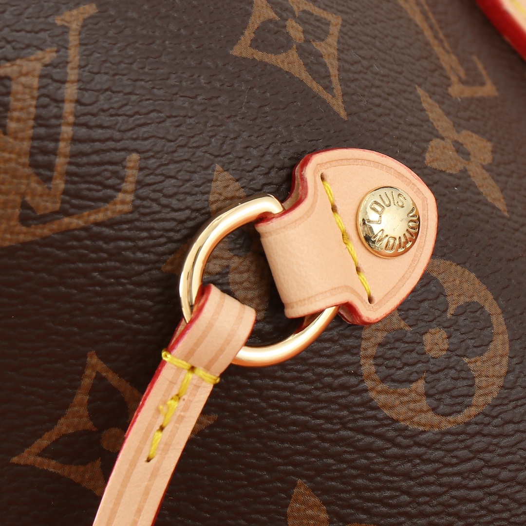 Louis Vuitton Neverfull Medium Tote Bag, Monogram Canvas with Pouch 8 i1729133442 63 6