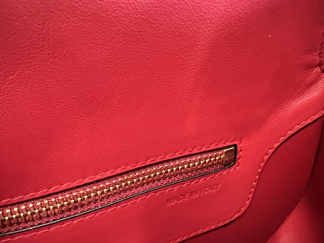 The Row Classic Handcrafted Luxury Leather Shoulder Bag Ref.5E383311 9