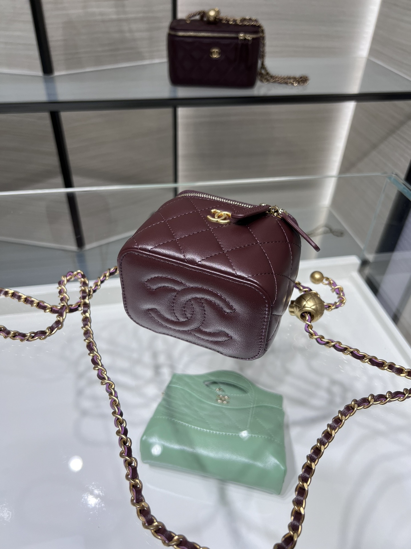 CHANEL:新款:可调节链条  小号经典链子盒  AY9610 2