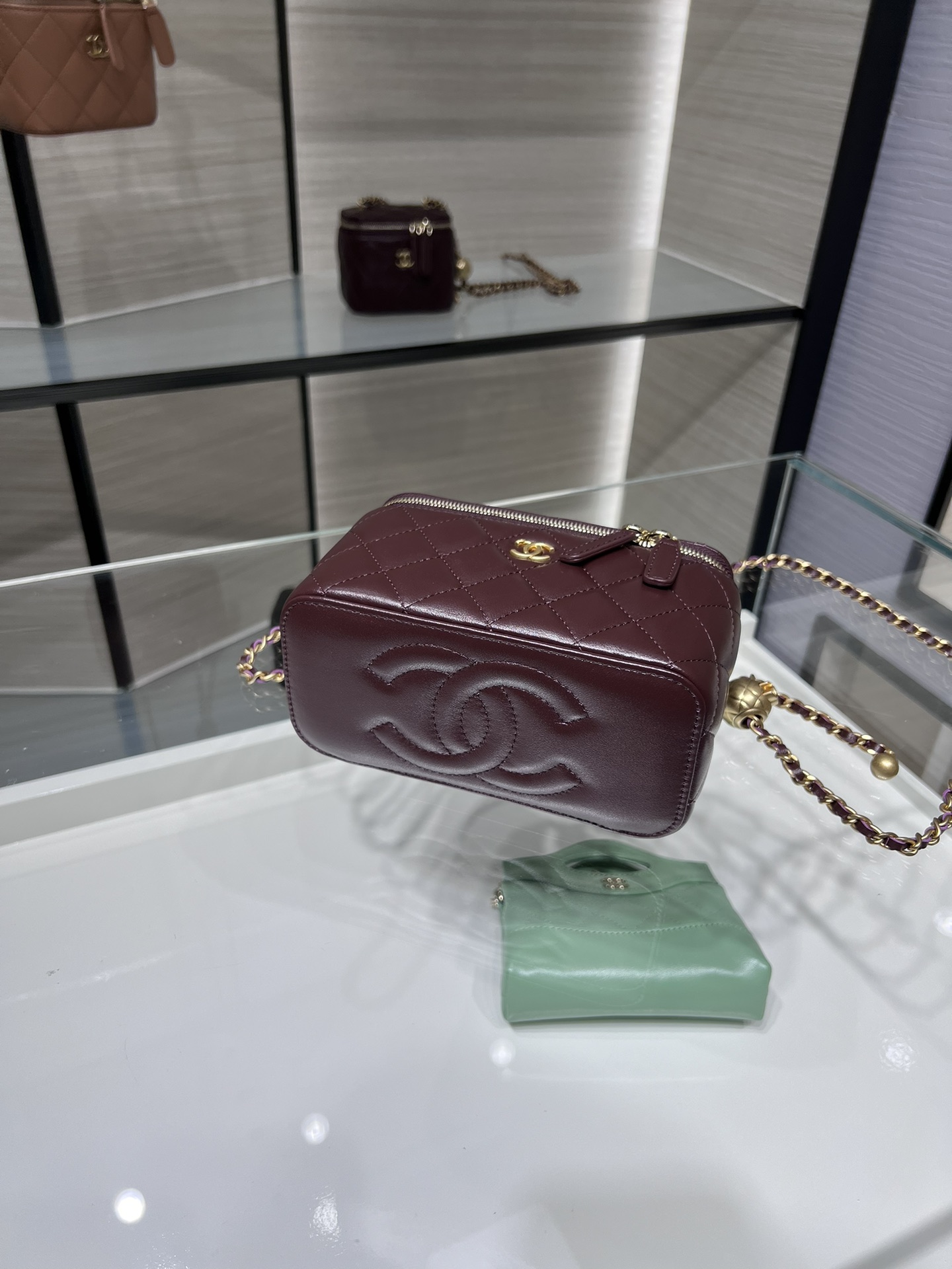 CHANEL: New Arrival: Adjustable Chain, Large Classic Chain Vanity Case - Bag 2