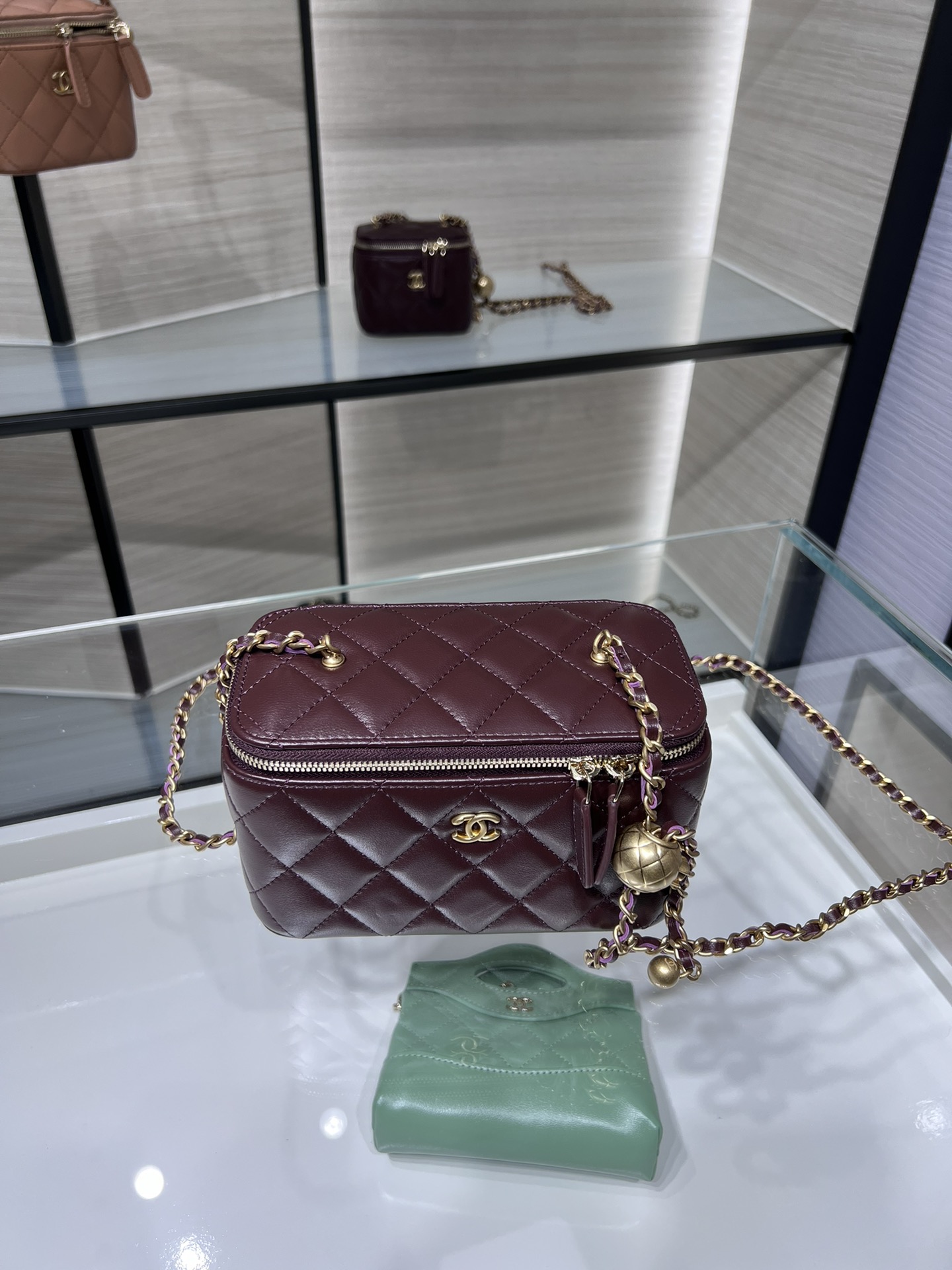 CHANEL: New Arrival: Adjustable Chain, Large Classic Chain Vanity Case - Bag