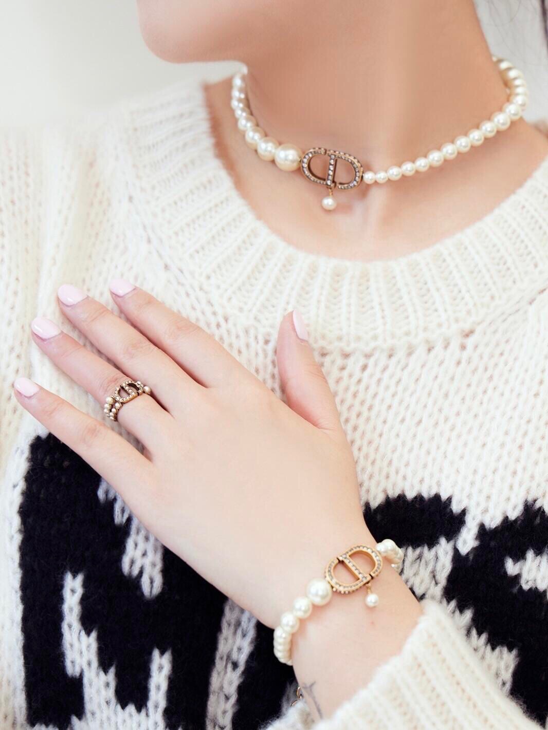 Stylish and Innovative ¥14400 Z Watch: Classic Design with Intricate Details - 图片 7