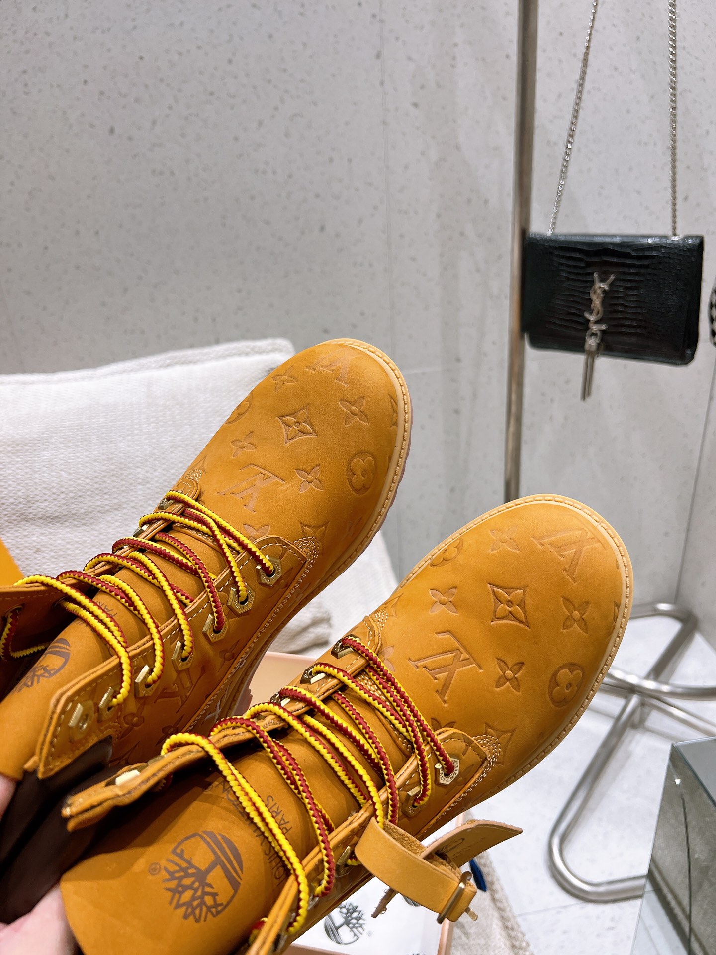Louis Vuitton Luxury Handbag Collection 8