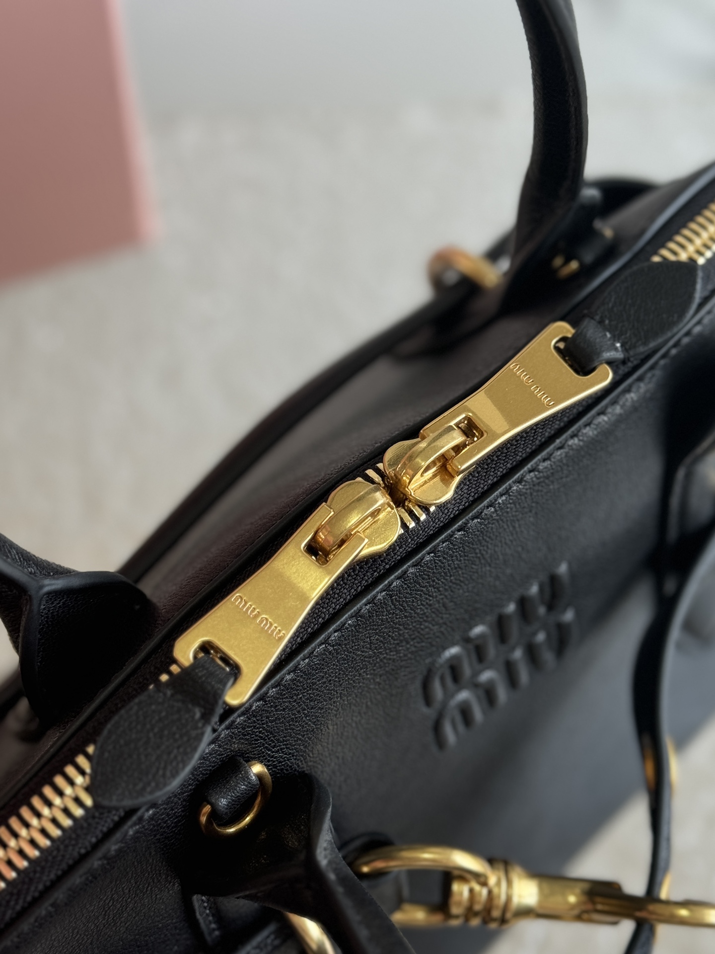 Louis Vuitton Haute Couture Classic Luxury Handbag Shoulder Crossbody 7