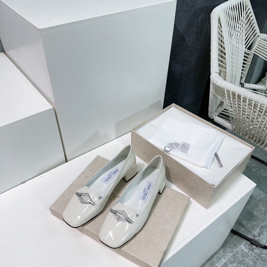 Top Quality Jimmy Choo 25AW Shoes: Elegant Design with Diamond Chain Element - 图片 7