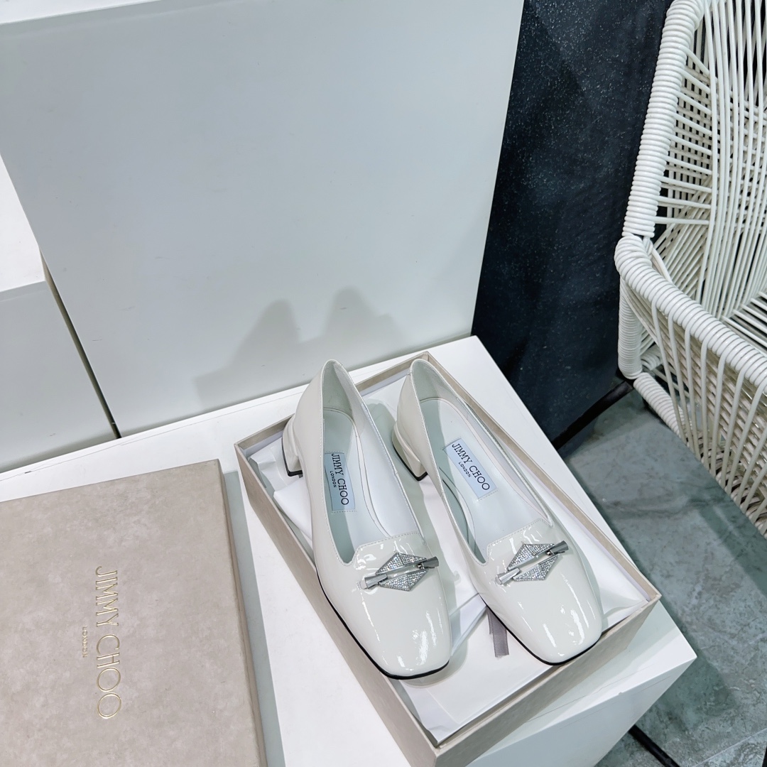 Top Quality Jimmy Choo 25AW Shoes: Elegant Design with Diamond Chain Element - 图片 6