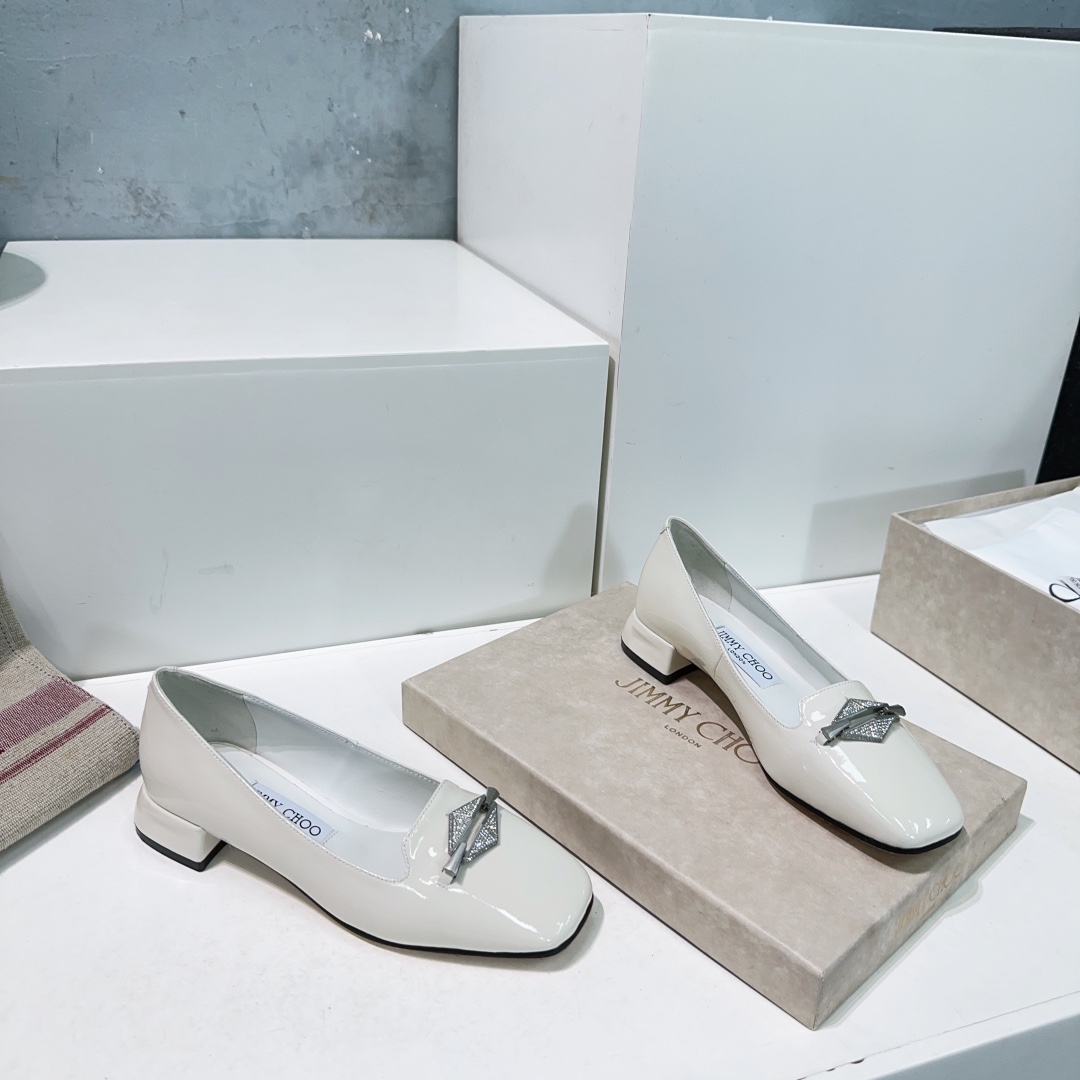 Top Quality Jimmy Choo 25AW Shoes: Elegant Design with Diamond Chain Element - 图片 8