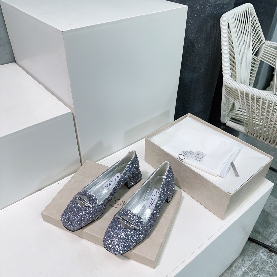 Jimmy Choo 25AW High-Quality Shoes with Gold Buttons and Diamonds, Elegant and Expensive. - 图片 3