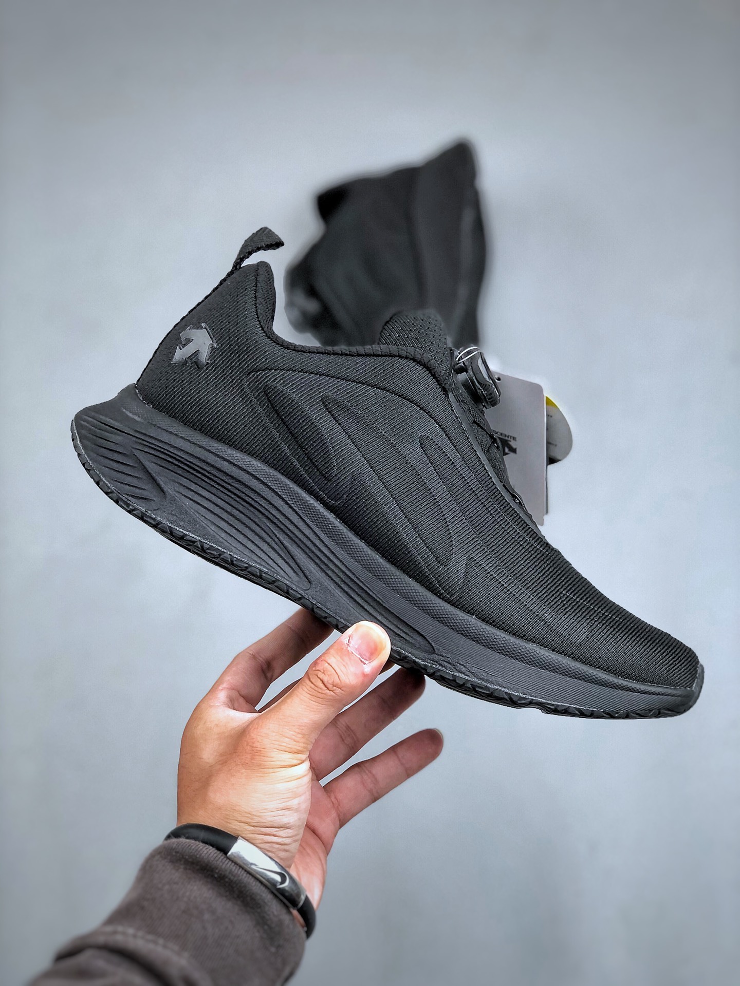 380 迪桑特Descente Running Boa“黑武士”