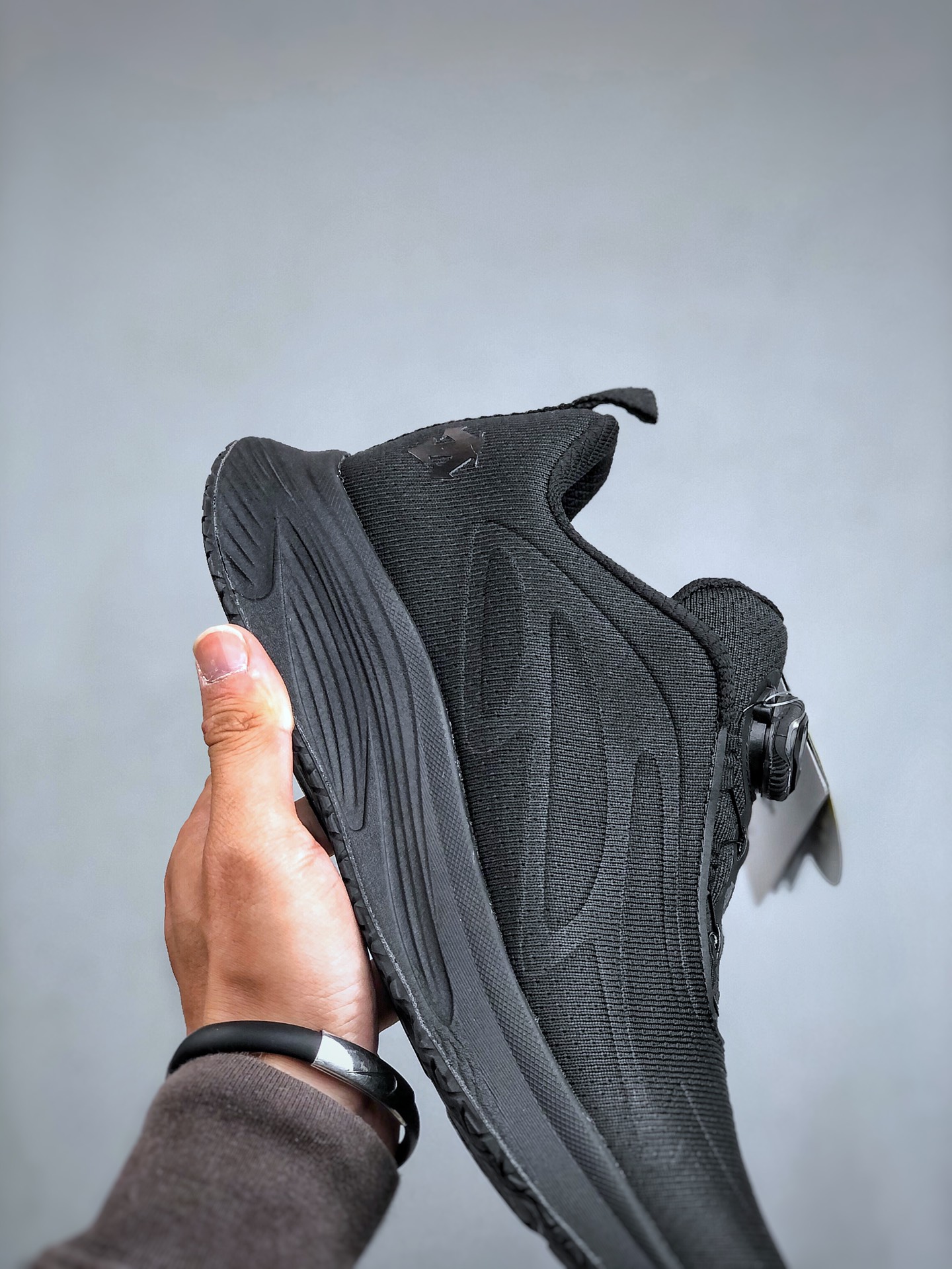 380 迪桑特Descente Running Boa“黑武士”