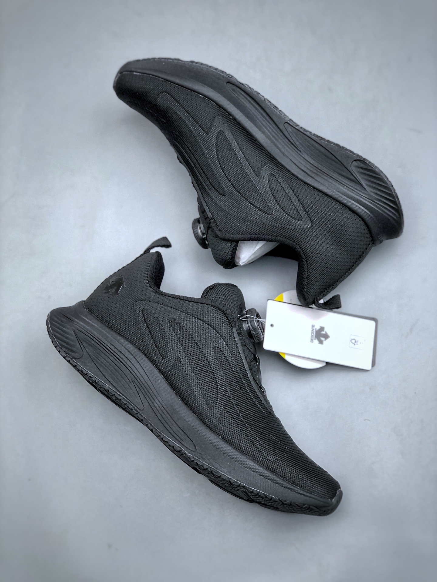 380 迪桑特Descente Running Boa“黑武士”