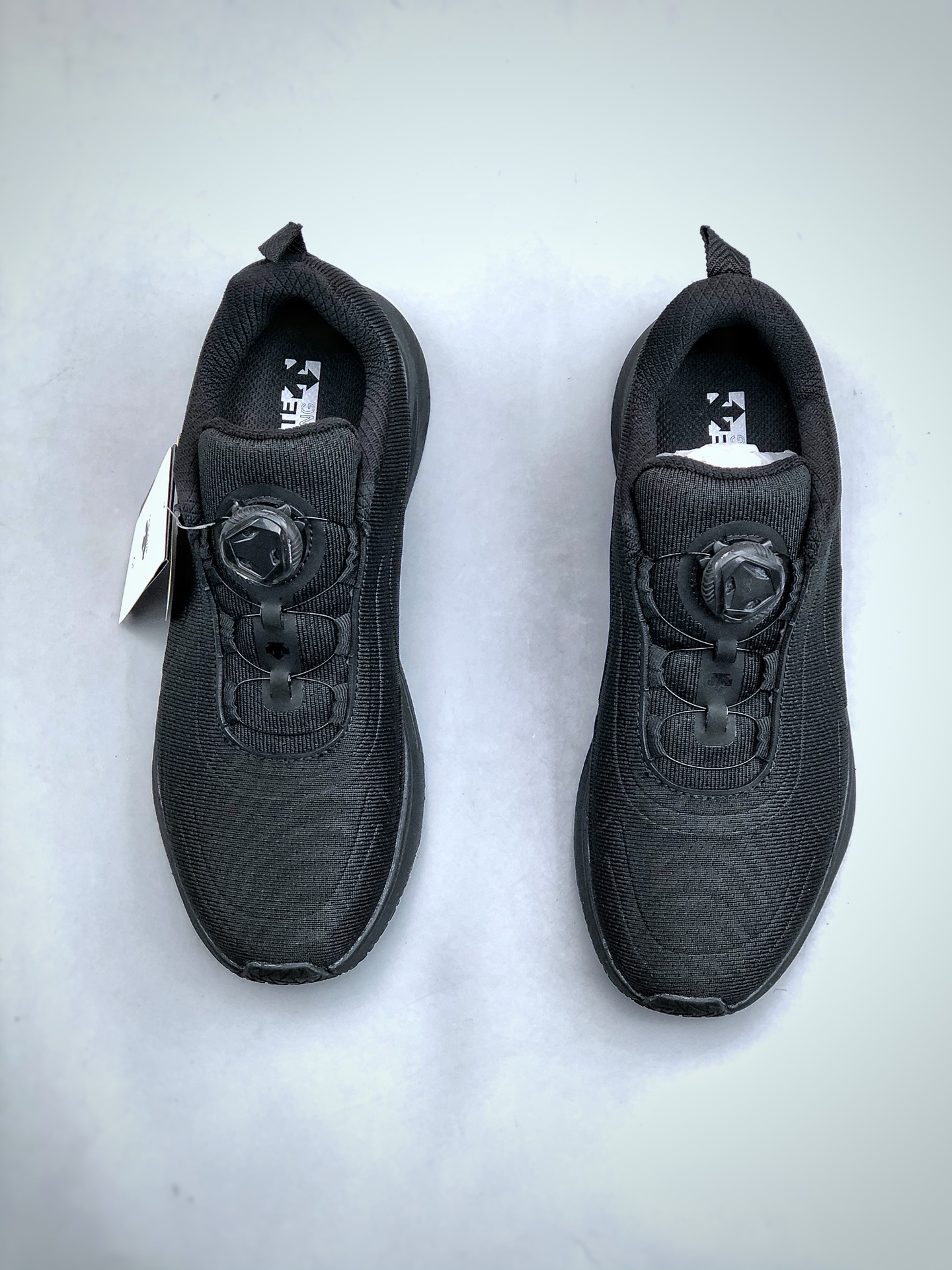 380 迪桑特Descente Running Boa“黑武士”