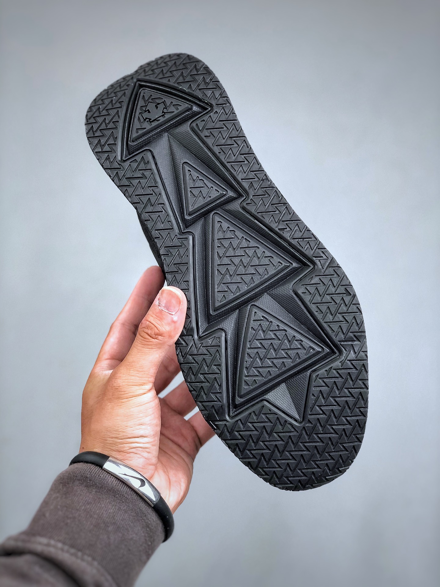 380 迪桑特Descente Running Boa“黑武士”