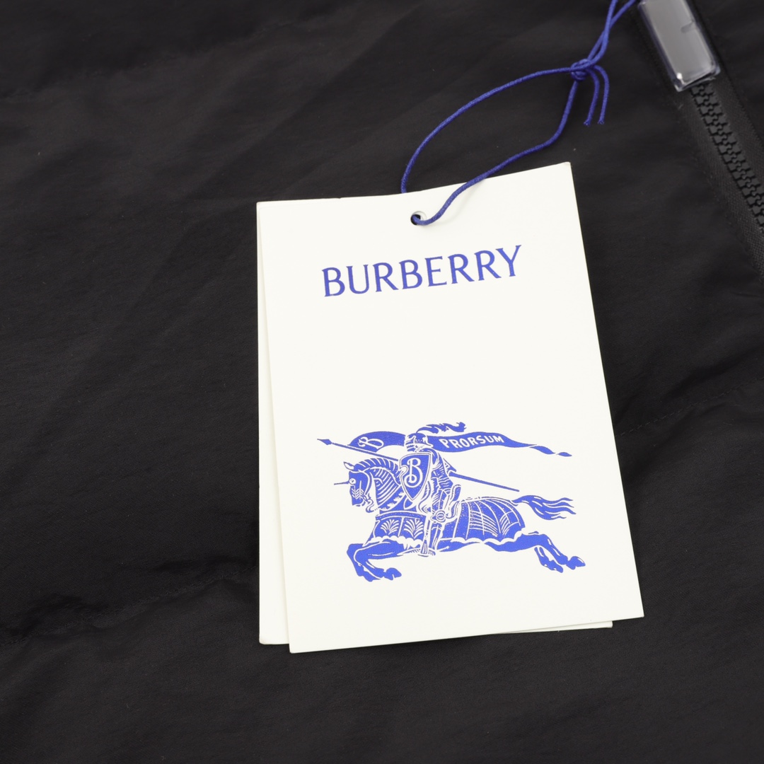 Burberry/巴宝莉 格纹两面穿羽绒服