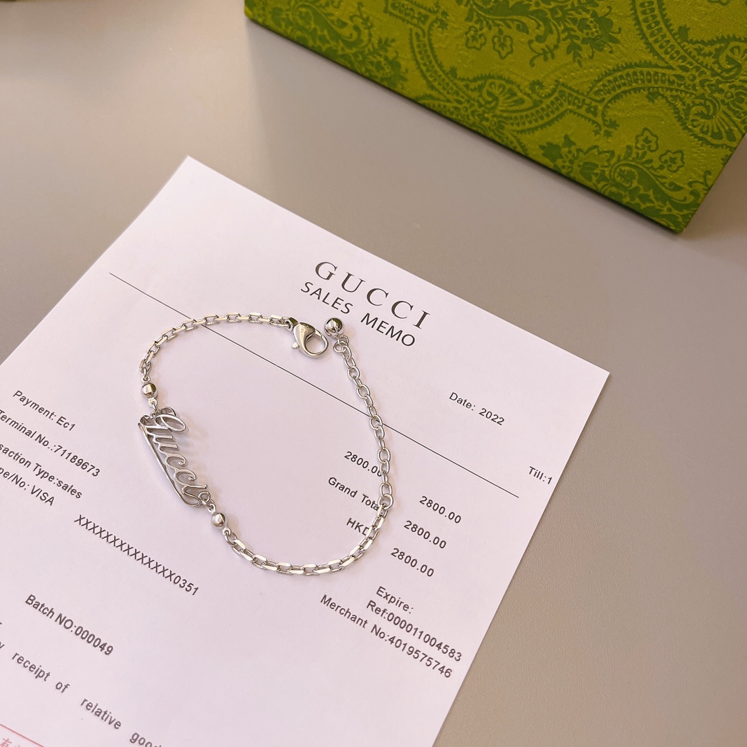 GUCCI古驰饰手写体Gucci标识手链 4