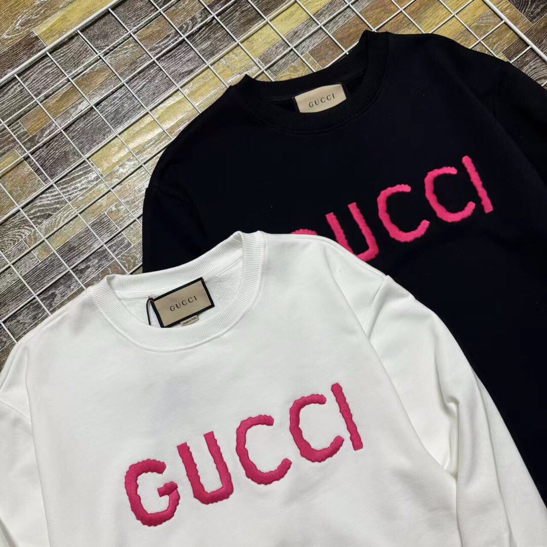 Gucci 2024 Pink Embroidered Logo Cotton Crew Neck Sweatshirt for Men and Women 3 i1729522283 8635 1