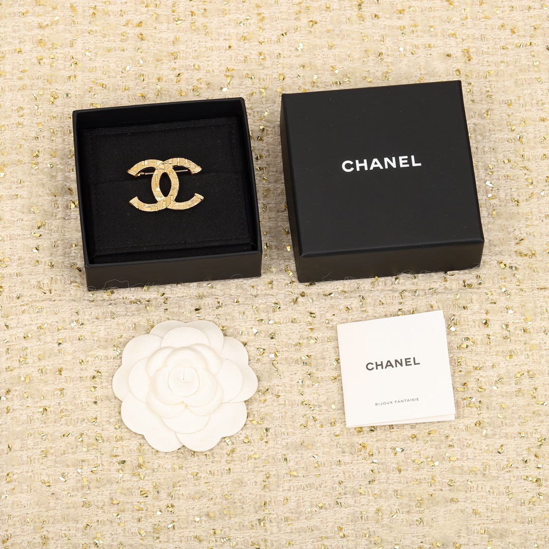 Chanel Shop
 Jewelry Brooch Vintage