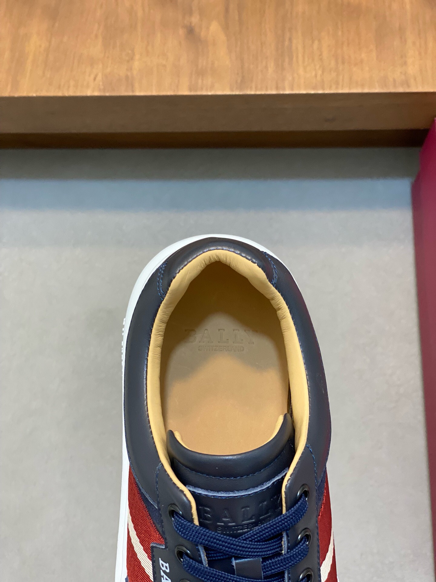 Fendi Classic Luxury Leather Shoe Loafer Ref.21CB2606 7