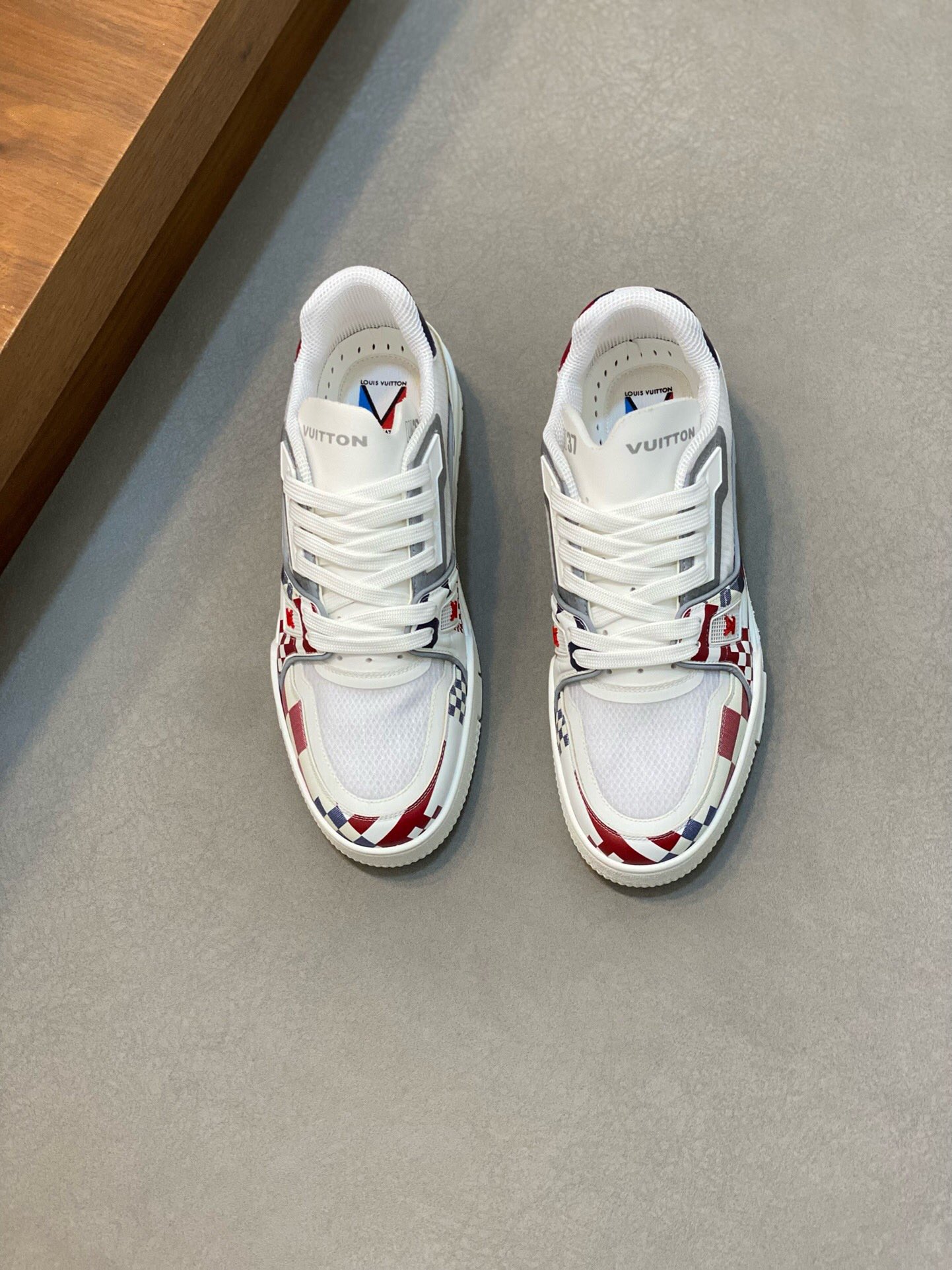 NO:217816,Brand LOUIS VUITTON original color matching code number 38-44 customized 45. Price Material material Louis Vuitton new high-top casual shoes!  High-quality Labon craft upper is made of cowhide with original material LV Comfortable breathable mesh cloth Neli mesh cloth footbed style Simple and atmospheric LV original outsole, Louis Vuitton, louis vuitton, louis vuitton, louis vuitton, louis vuitton, cowhide19860909品牌LOUIS VUITTON 颜色原版配色 码数38-44定做45. 价格 材质路易威登新款 高帮 休闲鞋！高品质拉邦工艺鞋面采用牛皮搭配原版材质LV 舒适透气网布内里网布垫脚版型时尚 简单大气LV原版大底,路易威登,louis vuitton,louis vuitton,louis vuitton,cowhide,Men's shoes