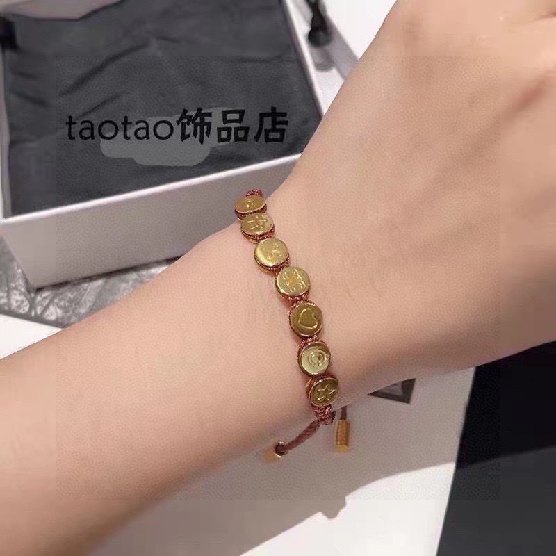“Unique Gold-Faced Bracelet Design by Celine LAGE: Subverting Traditional Impressions and Attractive Personality” - 图片 3