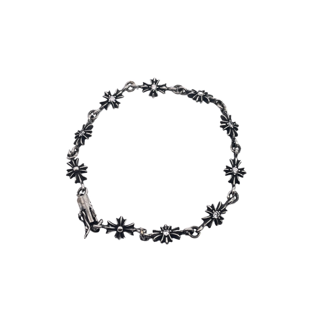 NO:105812,Croxin stone-set cross bracelet, sterling silver material, retro and old, handmade inlaid, cross flower elements, white diamonds, fashion matching size: 16.18.20cm, jewelry fine products, chrome hearts, bracelet, pure silver19860909克罗心 镶石十字手链 纯银材质 复古做旧 手工镶嵌 十字花元素 白钻 时尚搭配 size:16.18.20cm,饰品精品,chrome hearts,bracelet,pure silver,Jewelry
