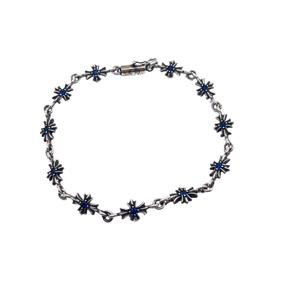 NO:105808,Croxin Blue Diamond Cross Bracelet Sterling Silver Material Retro Aging Handmade Inlay Cross elements Blue Diamond Fashionable matching size: 16.18.20cm, jewelry fine products, chrome hearts, bracelet, pure silver19860909克罗心 蓝钻十字手链 纯银材质 复古做旧 手工镶嵌 十字花元素 蓝钻 时尚搭配 size:16.18.20cm,饰品精品,chrome hearts,bracelet,pure silver,Jewelry