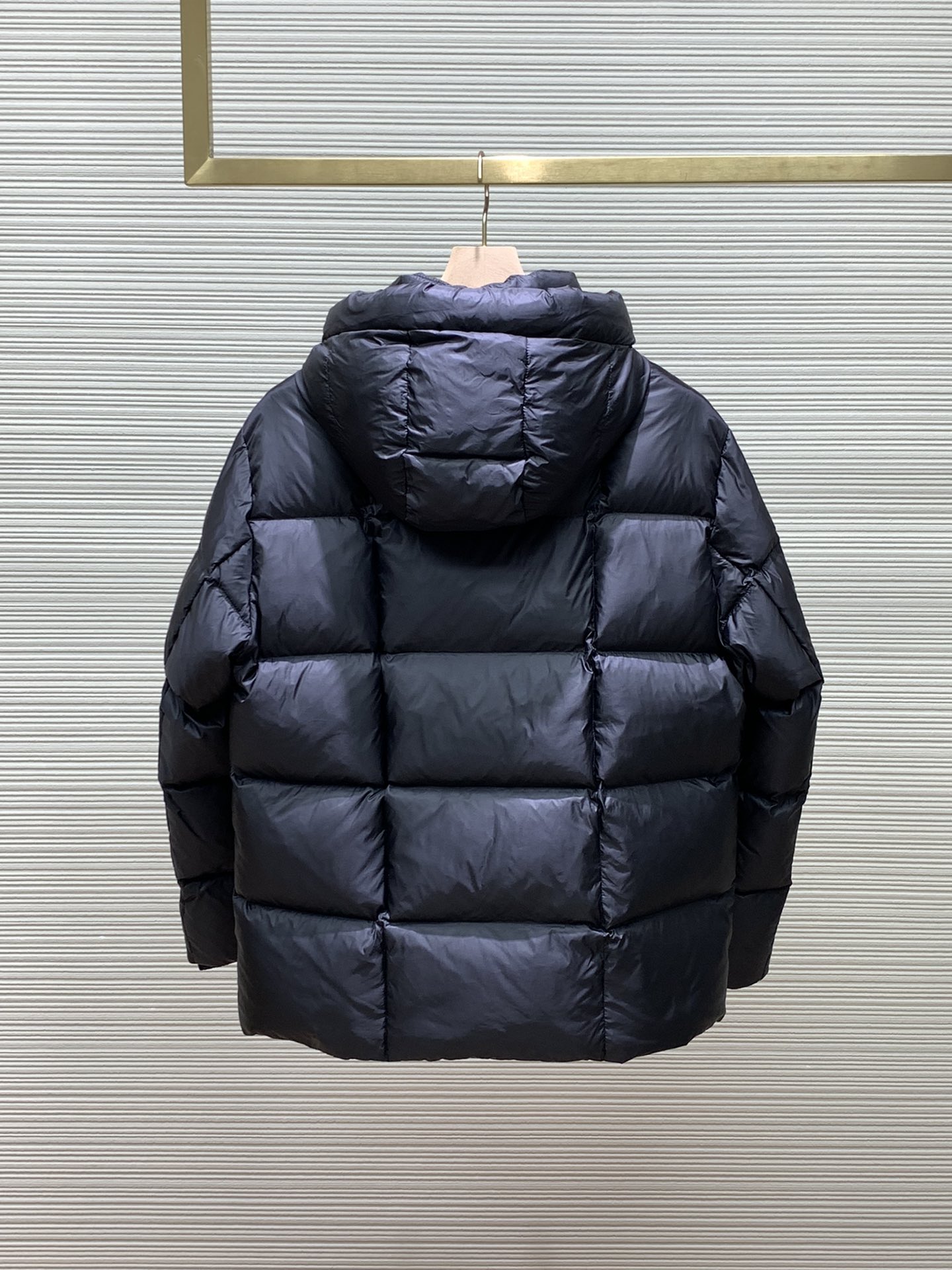 Burberry巴宝莉2024冬季最新品专柜同步有售原单狠货时尚休闲连帽羽绒服外套进口原版面料上身舒适透