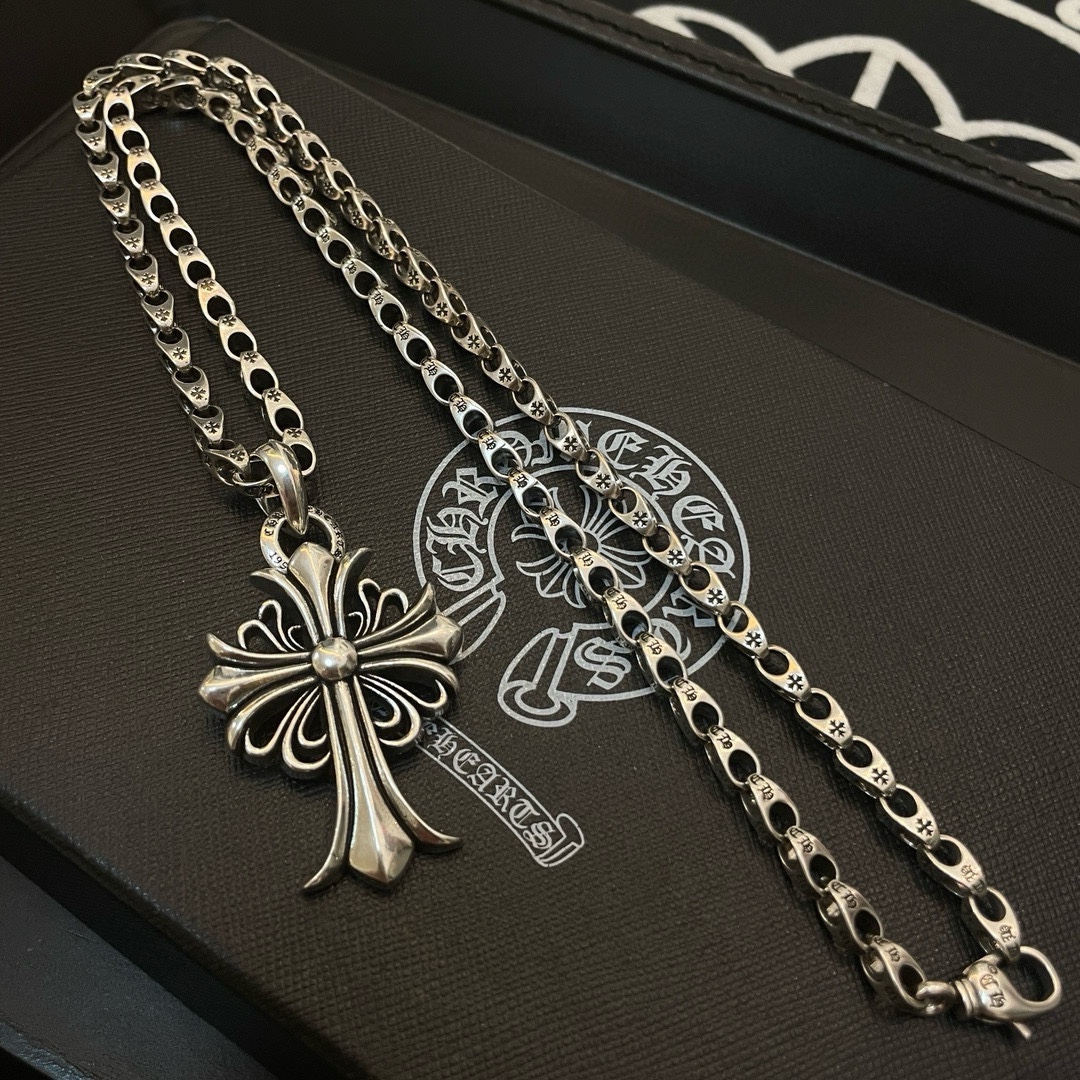 Louis Vuitton Haute Couture Haute Couture Fine Jewelry Necklace Bracelet 5