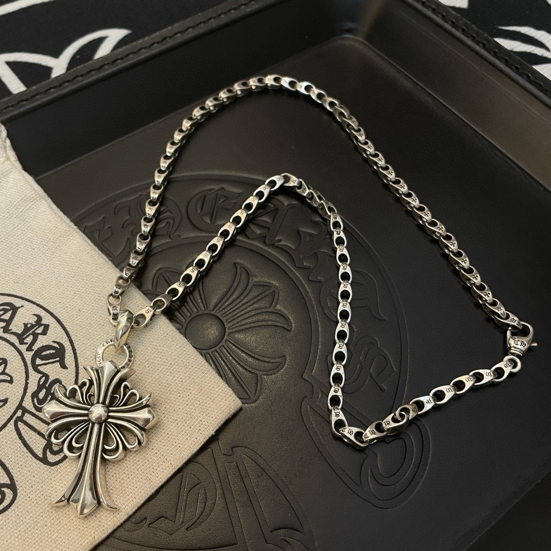 Louis Vuitton Haute Couture Haute Couture Fine Jewelry Necklace Bracelet 8