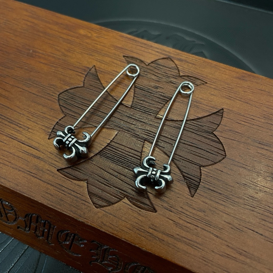 chrome heart—克罗心别针耳钉,童军花耳环,手工制作 古银风格 专柜 7