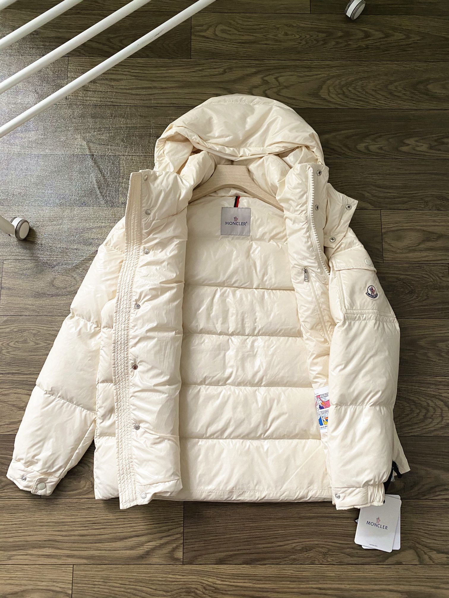 Moncler Kleding Bontmantel Zwart Roze Wit Unisex Witte ganzendons Bovenzijde met capuchon