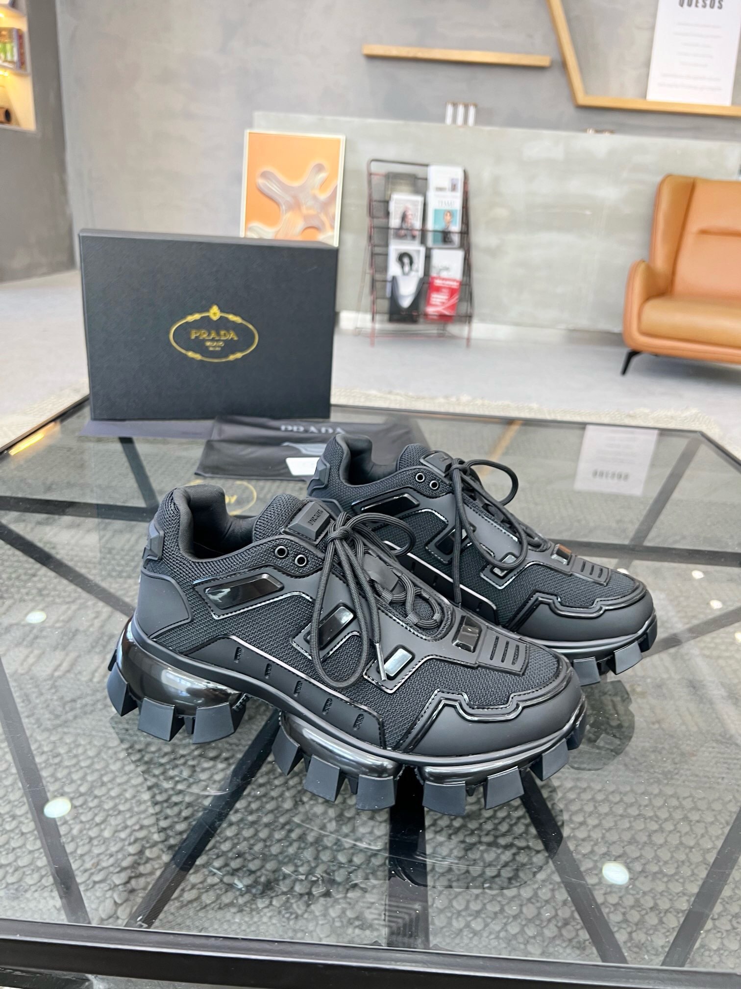 NO:219526,Brand P R A D A Color Original Color Code Number 38-44 Customized 45.46.47 Price Material Prada new robot casual shoes ultra-high quality luxury material 1:1 The upper is made of imported original fly-woven drop glue material   cowhide foot pads purely handmade for comfortable wearing experience original TPU sole, Prada, prada, cowhide19860909品牌P R A D A 颜色原版配色 码数38-44定做45.46.47 价格 材质普拉达新款机器人休闲鞋超高品质奢华选材1:1制作 鞋面采用进口原版飞织滴胶材质 牛皮垫脚纯手工打造只为舒适的穿着体验原版TPU大底,普拉达,prada,cowhide,Men's shoes