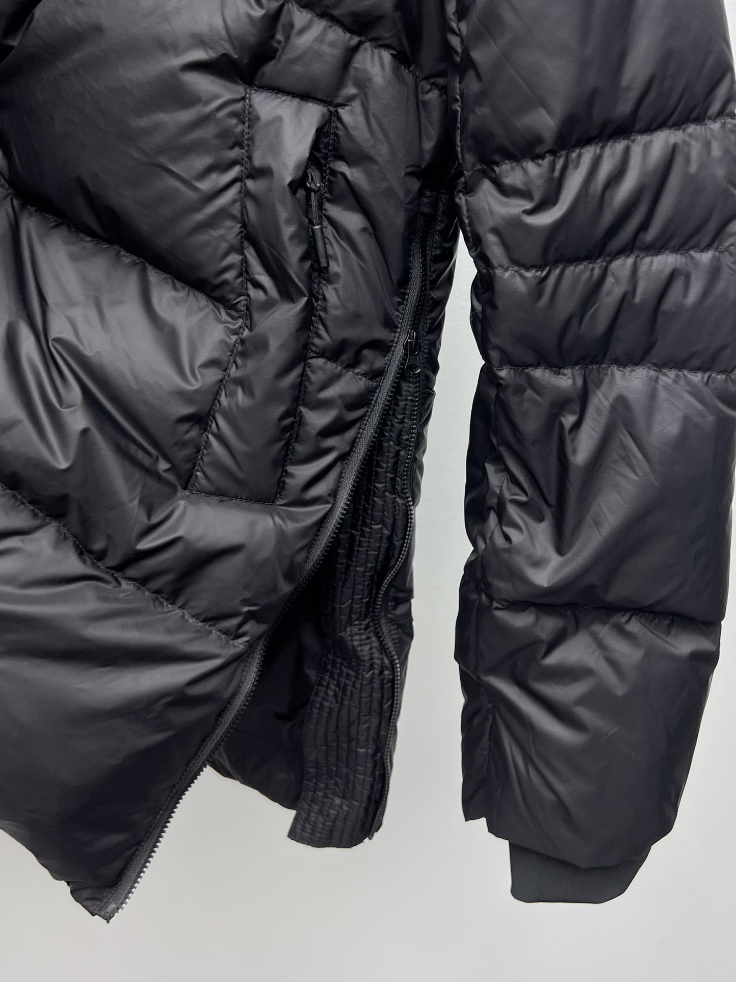 Stylish Cypress Fowl Hooded Jacket with Dust-Proof Bag and Duck Filling - 图片 6