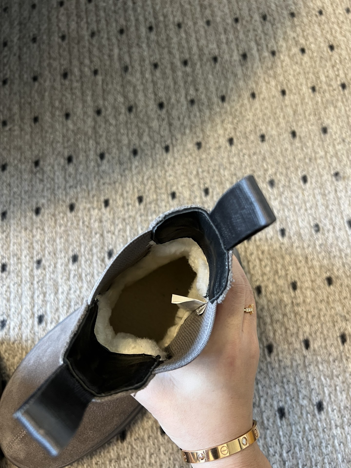 代购级别 MOON BOOT LUNA系列 24秋冬季新款 雪地靴 一双不分左右脚的鞋！超有特点！软软糯