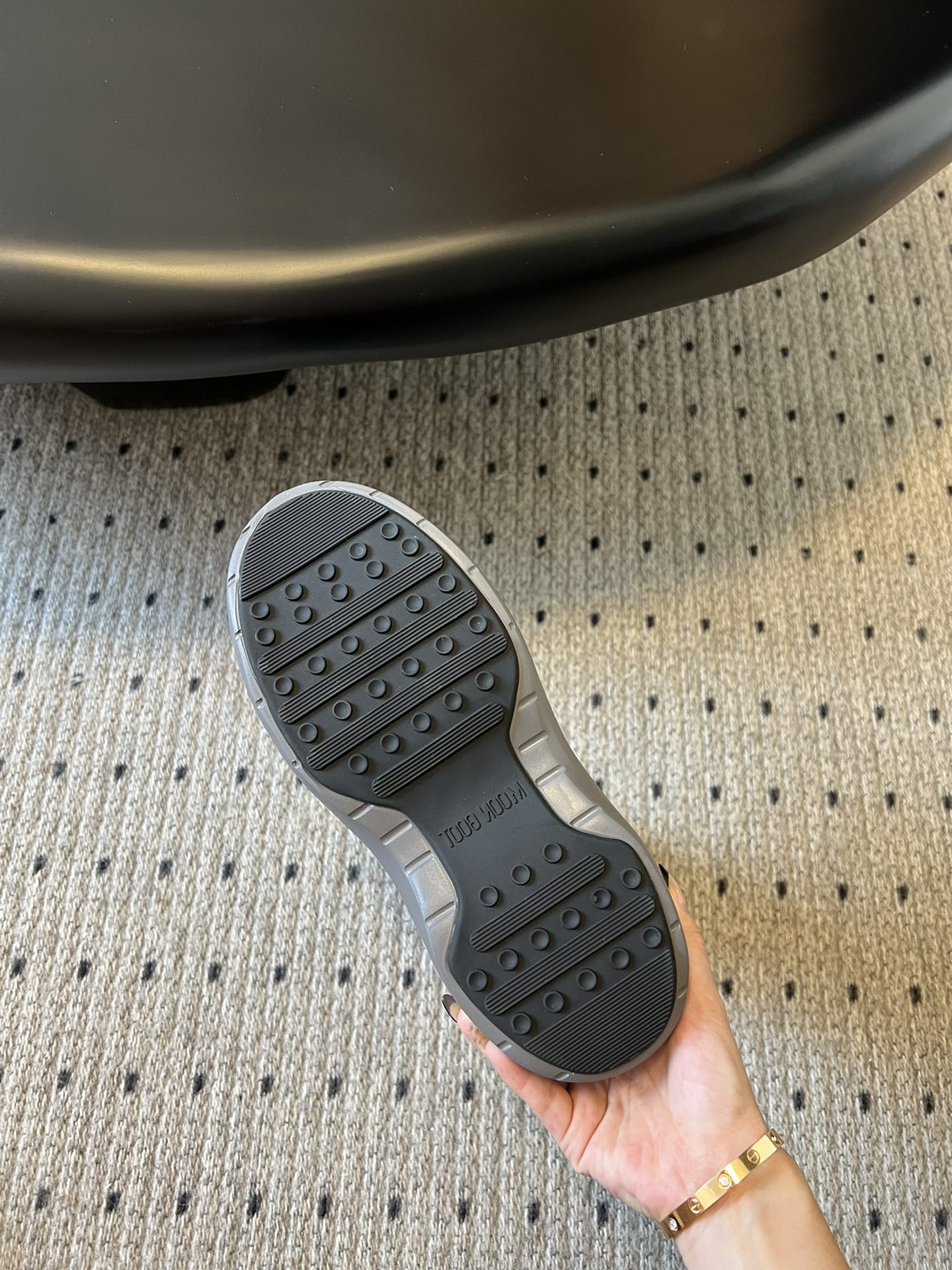 代购级别 MOON BOOT LUNA系列 24秋冬季新款 雪地靴 一双不分左右脚的鞋！超有特点！软软糯