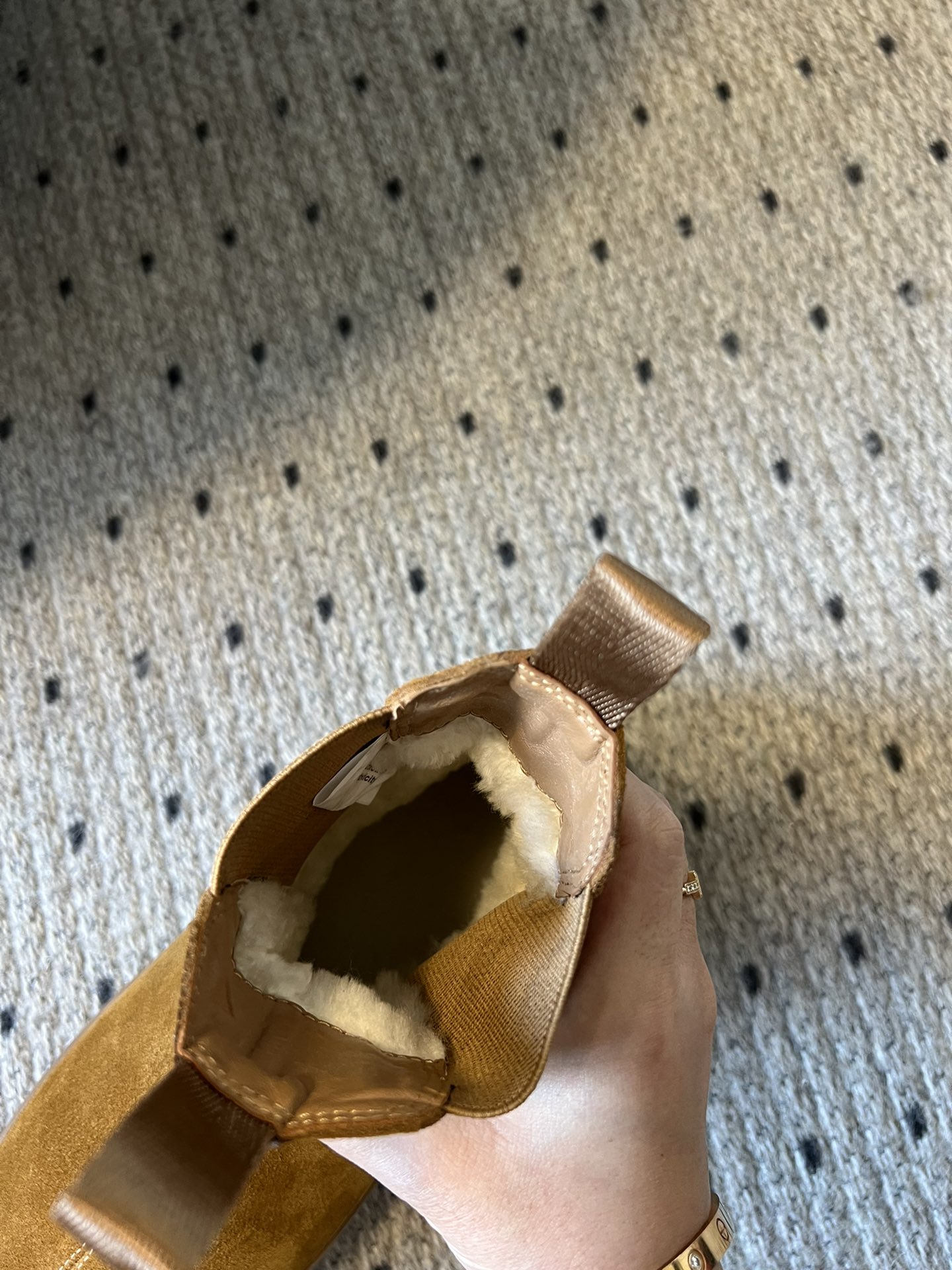 代购级别 MOON BOOT LUNA系列 24秋冬季新款 雪地靴 一双不分左右脚的鞋！超有特点！软软糯