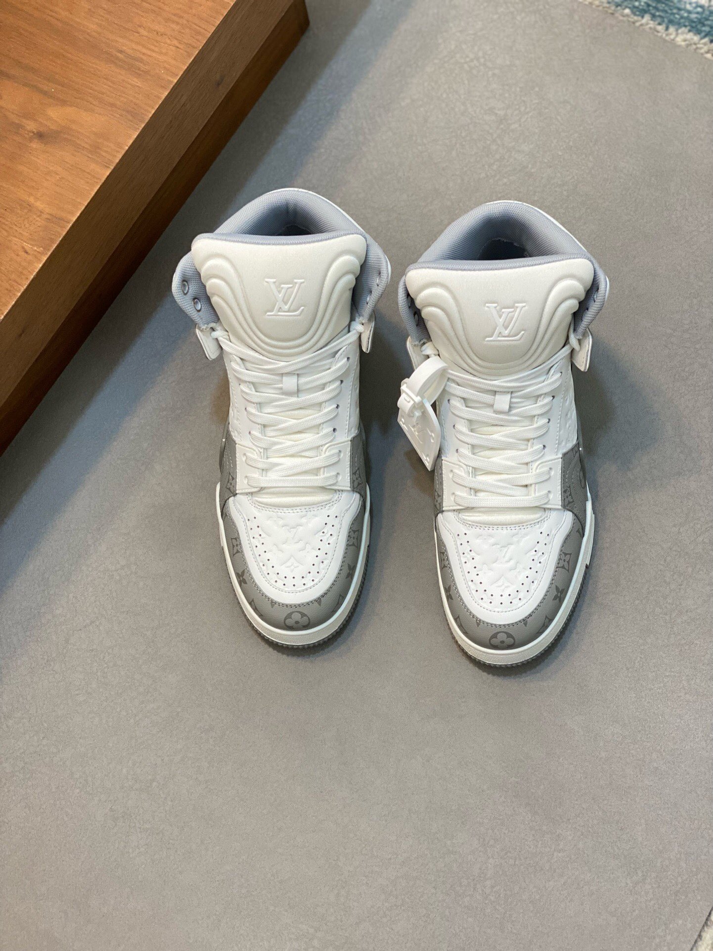NO:219128,Brand LOUIS VUITTON original color matching code number 38-44 customized 45 price material Louis Vuitton new model high top casual shoes!  High-quality Labon craft upper is made of cowhide with original material LV printing. Comfortable and breathable mesh inner cowhide stepping style. Simple and atmospheric LV original outsole, Louis Vuitton, louis vuitton, louis vuitton, louis vuitton, louis vuitton, cowhide19860909品牌LOUIS VUITTON 颜色原版配色 码数38-44定做45 价格 材质路易威登新款 高帮 休闲鞋！高品质拉邦工艺鞋面采用牛皮搭配原版材质LV印花 舒适透气网布内里牛皮垫脚版型时尚 简单大气LV原版大底,路易威登,louis vuitton,louis vuitton,louis vuitton,cowhide,Men's shoes