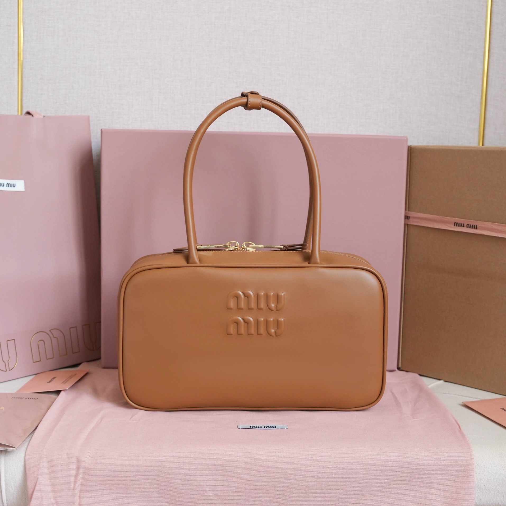 Miu Miu Style Leather Bag Lookbook Reference image 1