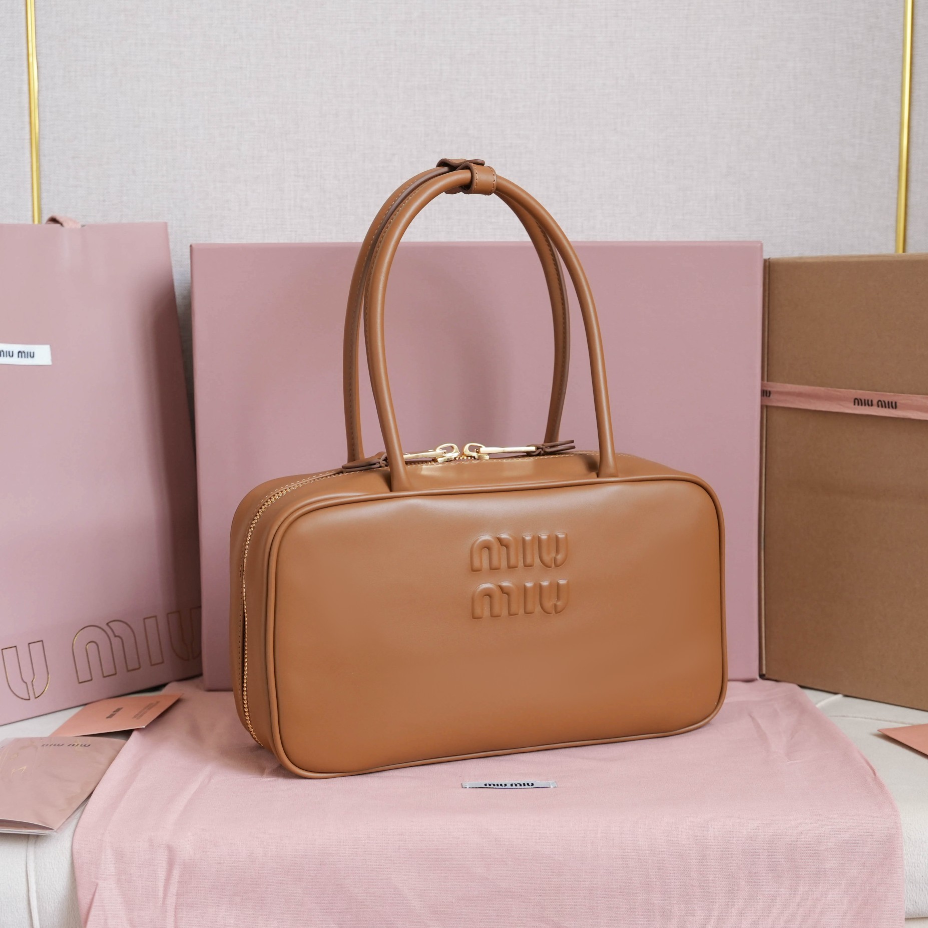 Miu Miu Style Leather Bag Lookbook Reference image 2