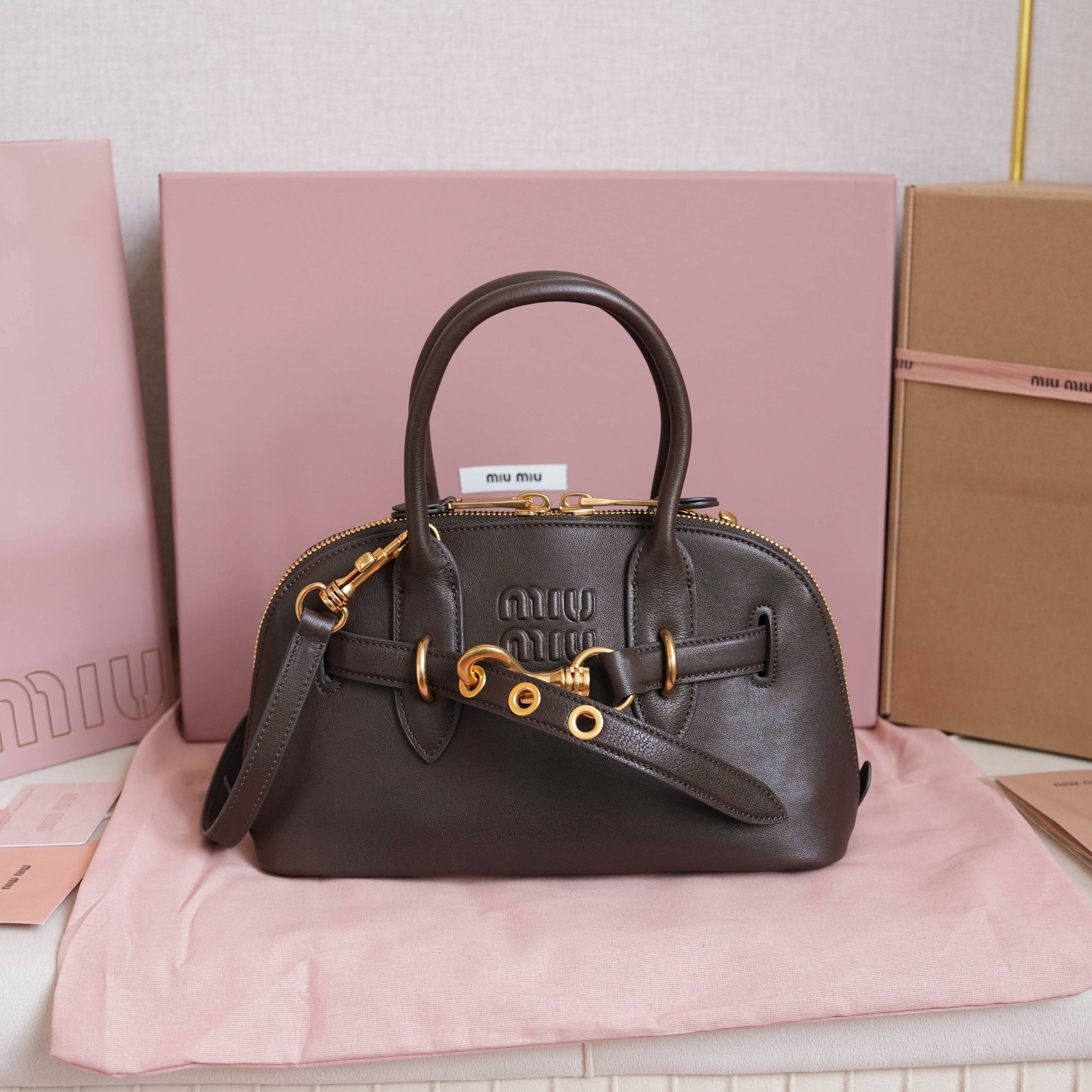 Miu Miu Style Black Leather Top Handle Bag Lookbook Reference image 1