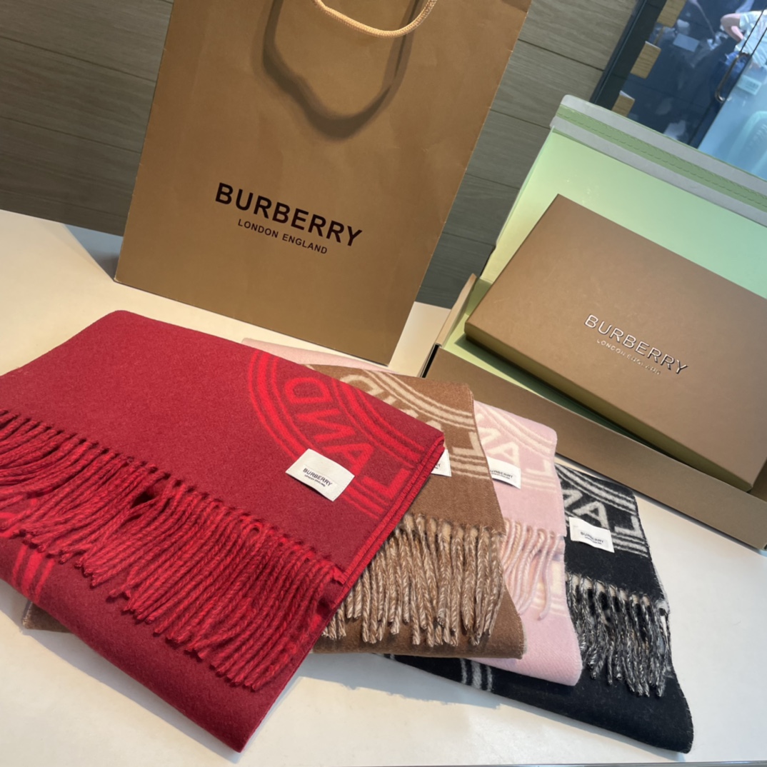 B家2024秋冬新品！！看到了围巾的天花板巴宝莉BURBERRY！双面双色羊毛围巾圆环logo设计100