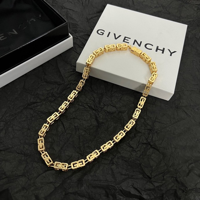 Luxury Givenchy Quatch Cabinet: Modern, Heavy, Gold – Exclusive High-End Fashion Statement - 图片 3