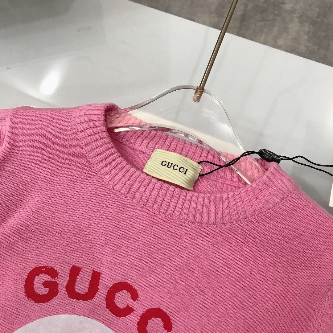 “GUCC* High-Quality Knit Sweaters for Boys and Girls, Cute Pup Design, Soft and Cozy” - 图片 8