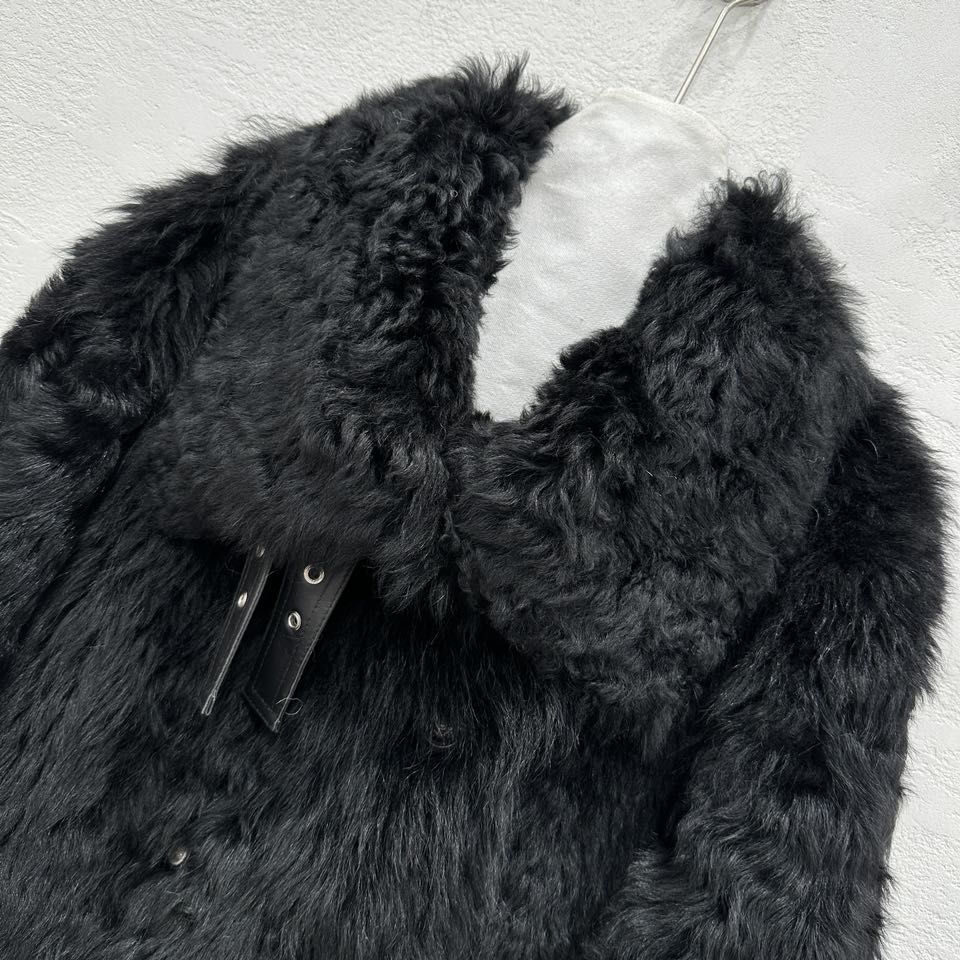 Exclusive Launch: Single-Size Female Suit in Tuscany Leather Jacket for Autumn/Winter - 图片 2