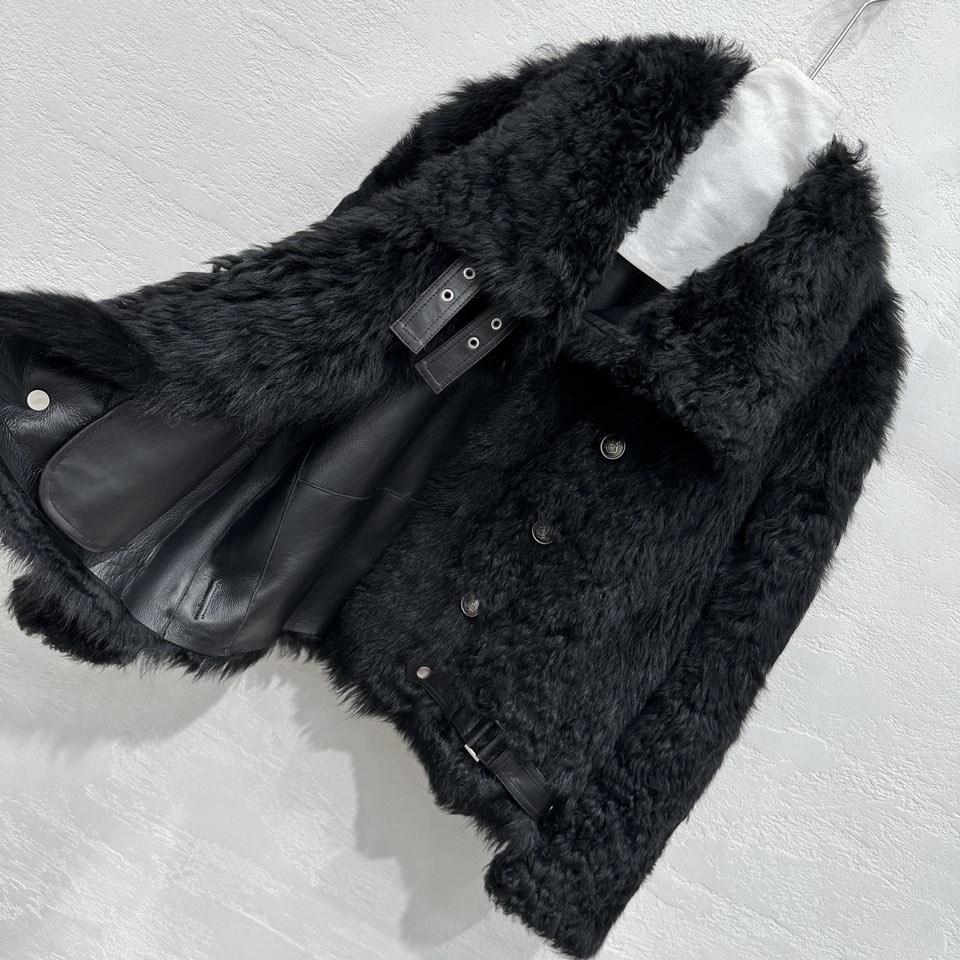 Exclusive Launch: Single-Size Female Suit in Tuscany Leather Jacket for Autumn/Winter - 图片 8