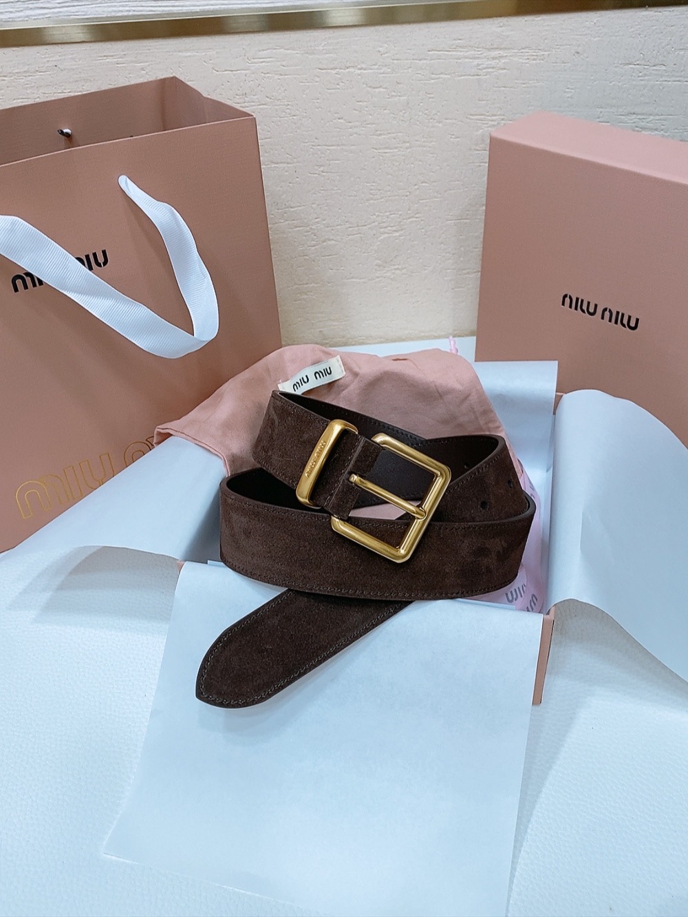 [Miu Miu Belts]Miumiu counter new styleThis leather belt is ideal for a chi