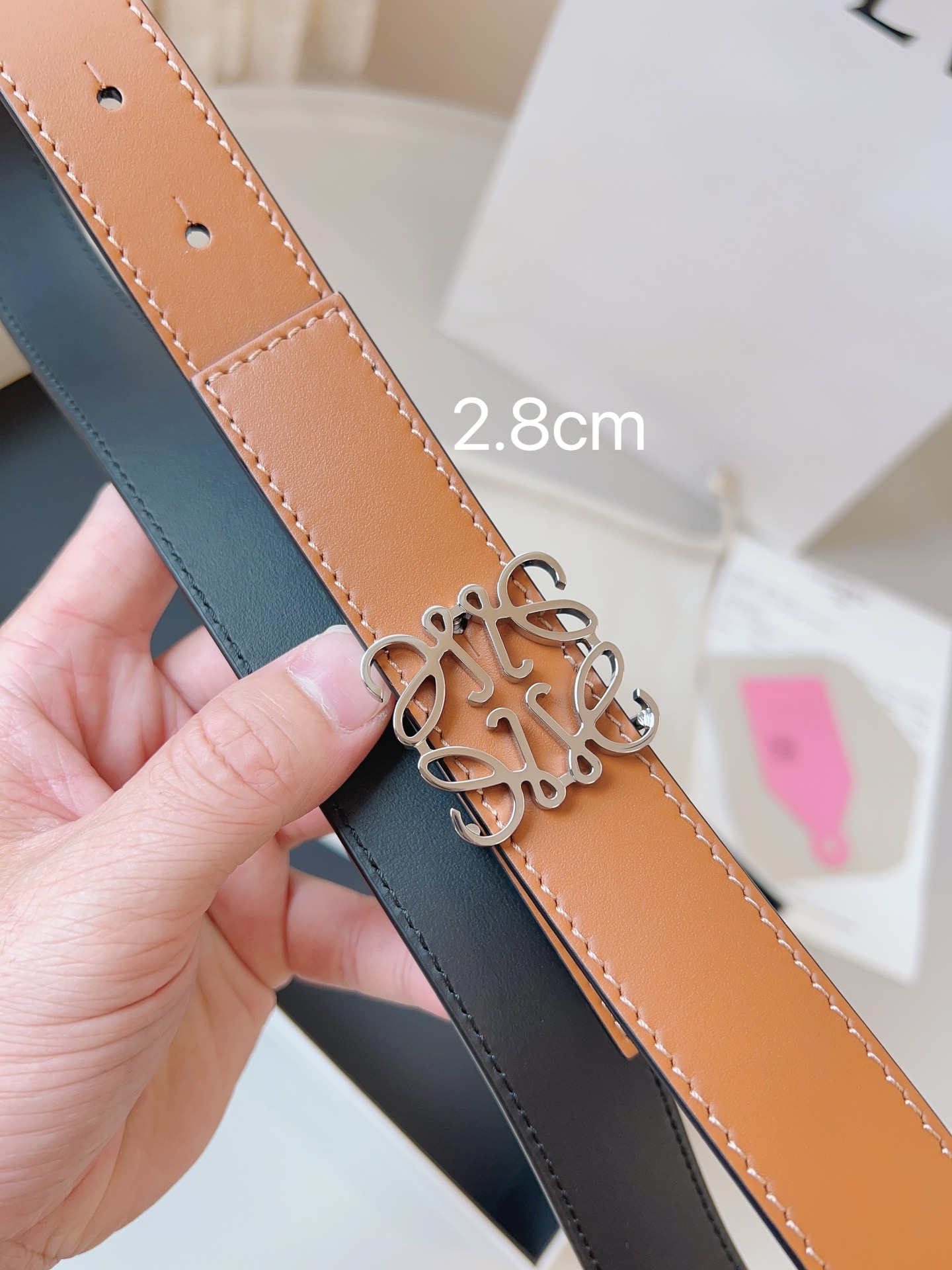 Loewe 代购级 罗意威LoEWE 正反两穿腰带 选用牛皮制成 反复Anagram图案